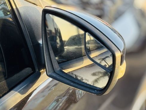 Used 2017 Ford Focus ST w/ Equipment Group 401A image 11