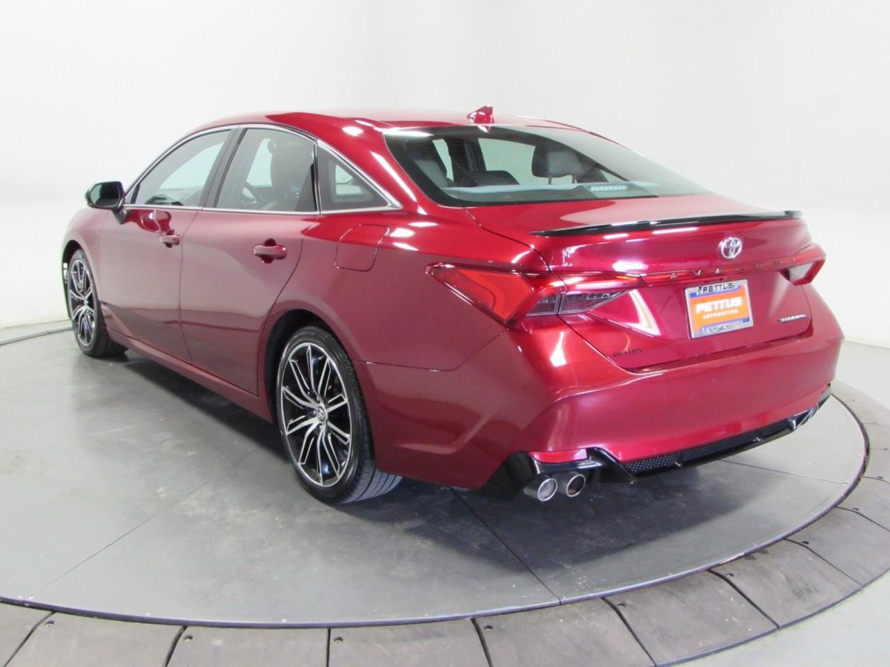 Used 2019 Toyota Avalon Touring w/ All Weather Liner Package FWD image 5