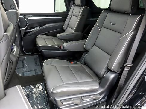 Certified 2025 Cadillac Escalade Sport w/ LPO, ONYX Package image 11