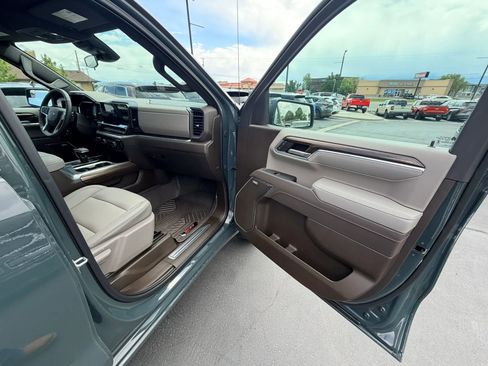 Used 2026 Chevrolet Silverado 1500 LT Trail Boss w/ Convenience Package II AWD/4WD image 23