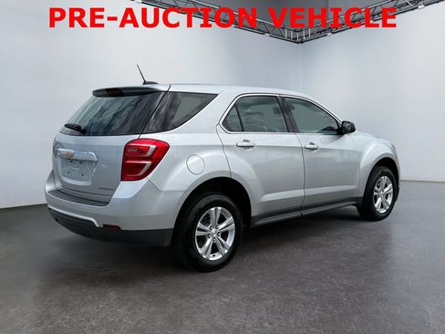 Used 2016 Chevrolet Equinox LS FWD image 3