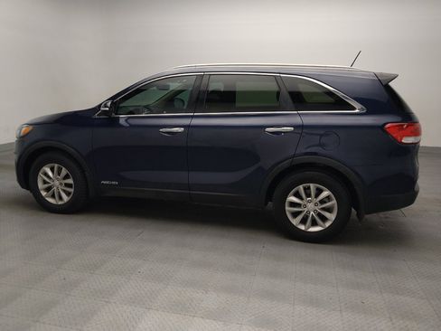 Used 2017 Kia Sorento AWD image 3
