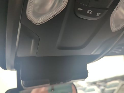 Used 2024 RAM 2500 Tradesman w/ Chrome Appearance Group image 33