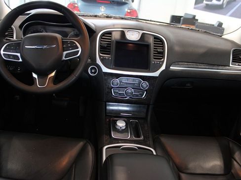 Used 2023 Chrysler 300 Touring L w/ Popular Equipment Group image 6