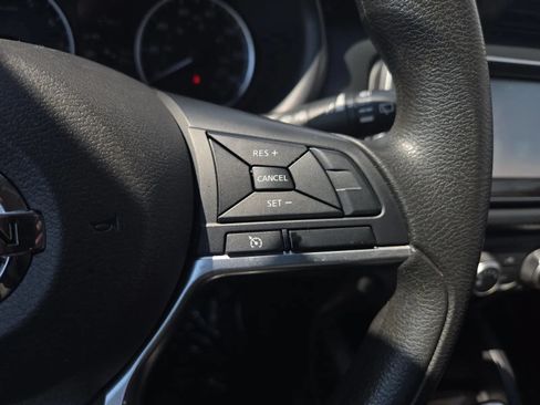 Used 2021 Nissan Kicks S FWD image 22