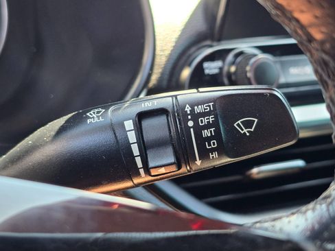 Used 2021 Kia Forte GT-Line image 36