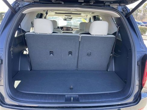 Used 2021 Hyundai Palisade SEL w/ Premium Package image 18