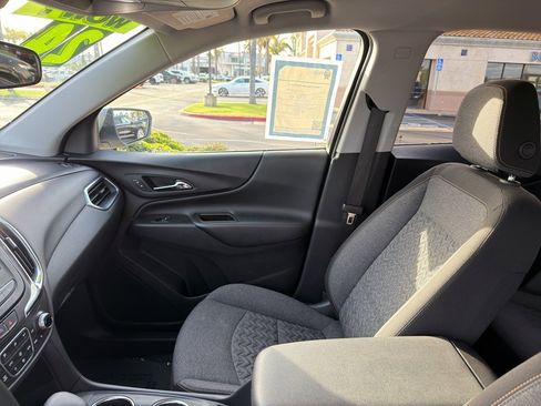 Used 2024 Chevrolet Equinox LT image 15