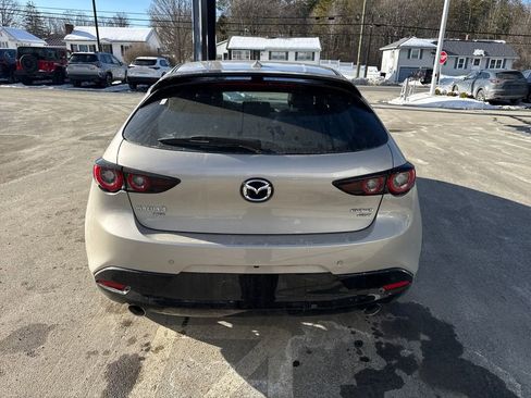 New 2026 MAZDA MAZDA3 Hatchback w/Premium Plus Pkg image 4