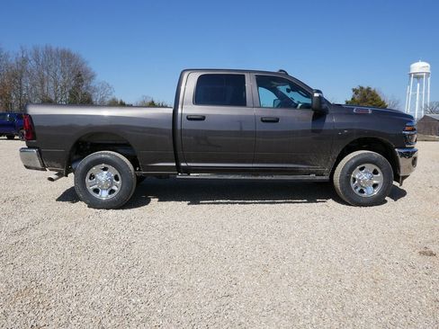 New 2026 RAM 2500 Tradesman AWD/4WD image 3