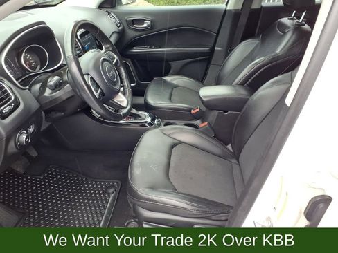 Used 2020 Jeep Compass Latitude image 10