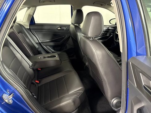 Used 2024 Volkswagen Jetta SE FWD image 23