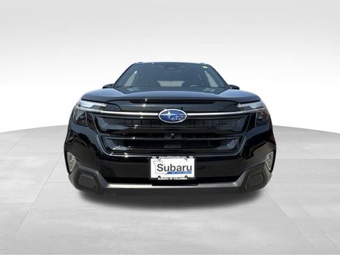 Used 2025 Subaru Forester Touring w/ Popular Package - Touring AWD/4WD image 2