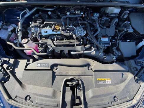 Used 2025 Toyota Prius LE image 30