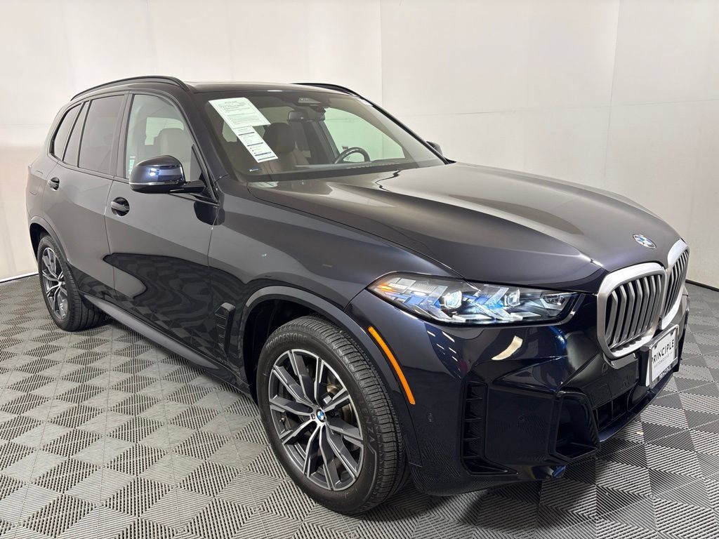 Certified 2024 BMW X5 xDrive40i w/ M Sport Package AWD/4WD image 4