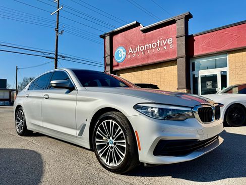 Used 2019 BMW 530e xDrive w/ Convenience Package image 1