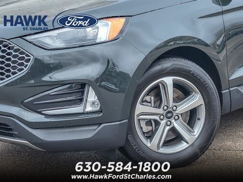 Certified 2023 Ford Edge SEL w/ Convenience Package AWD/4WD image 3