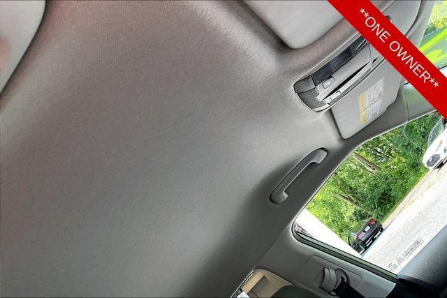 Used 2024 Kia Seltos LX AWD/4WD image 16