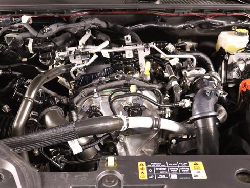 Used 2025 Ford Ranger XLT w/ Equipment Group 301A High AWD/4WD image 21