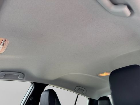 Used 2021 Toyota Prius Prime Limited FWD image 19