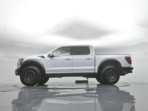 Certified 2025 Ford F150 Raptor w/ Equipment Group 803A Raptor R AWD/4WD image 8