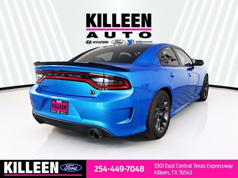 Used 2023 Dodge Charger Scat Pack w/ Navigation & Travel Group image 8