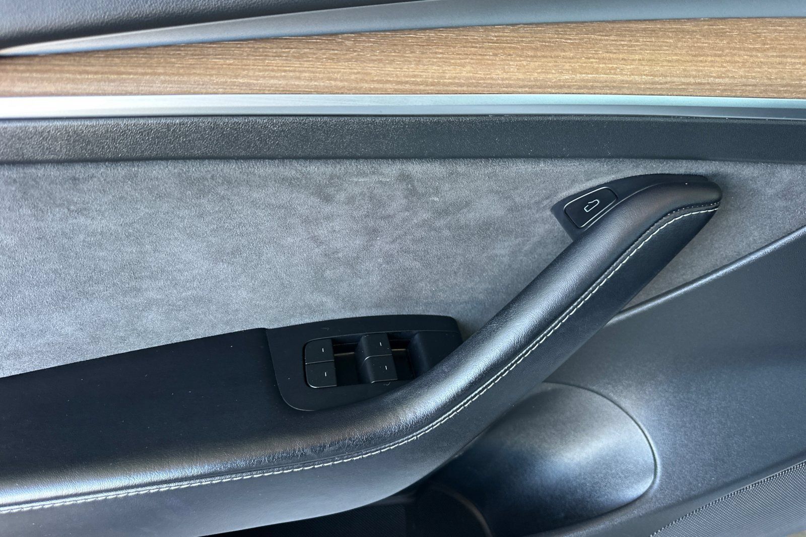Used 2023 Tesla Model 3 Standard Range RWD image 11