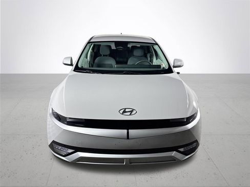 Used 2024 Hyundai Ioniq 5 SEL image 3