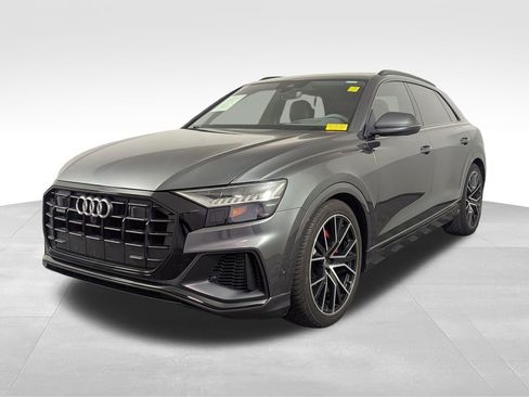 Used 2019 Audi Q8 Prestige w/ Luxury Package AWD/4WD image 2