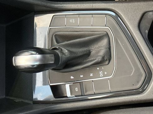 Used 2019 Volkswagen Tiguan S w/ Driver Assistance Package FWD image 21