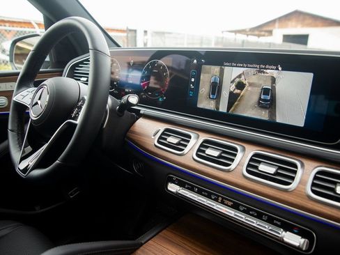 Used 2025 Mercedes-Benz GLE 350 4MATIC image 37