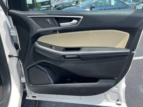 Used 2019 Ford Edge SEL w/ Equipment Group 201A AWD/4WD image 33