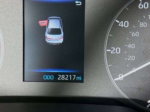 Used 2024 Toyota Corolla LE FWD image 16