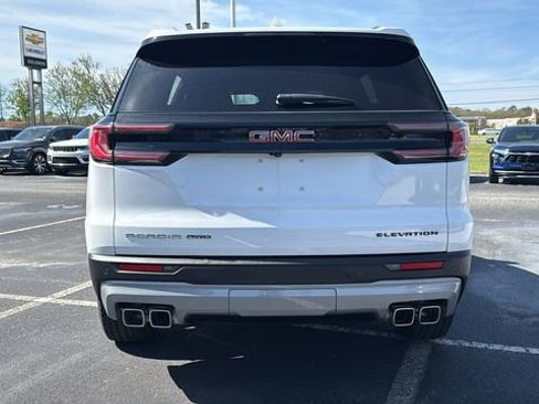 Used 2025 GMC Acadia Elevation image 6