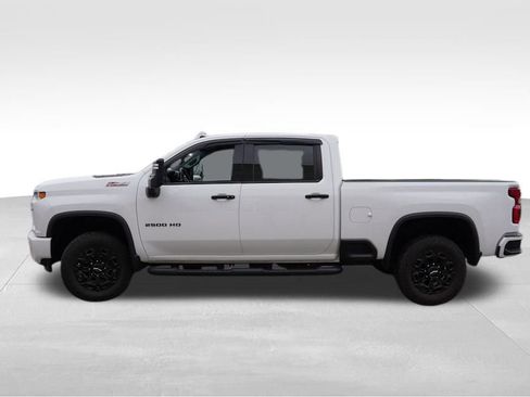 Certified 2022 Chevrolet Silverado 2500 LTZ w/ LTZ Plus Package image 10