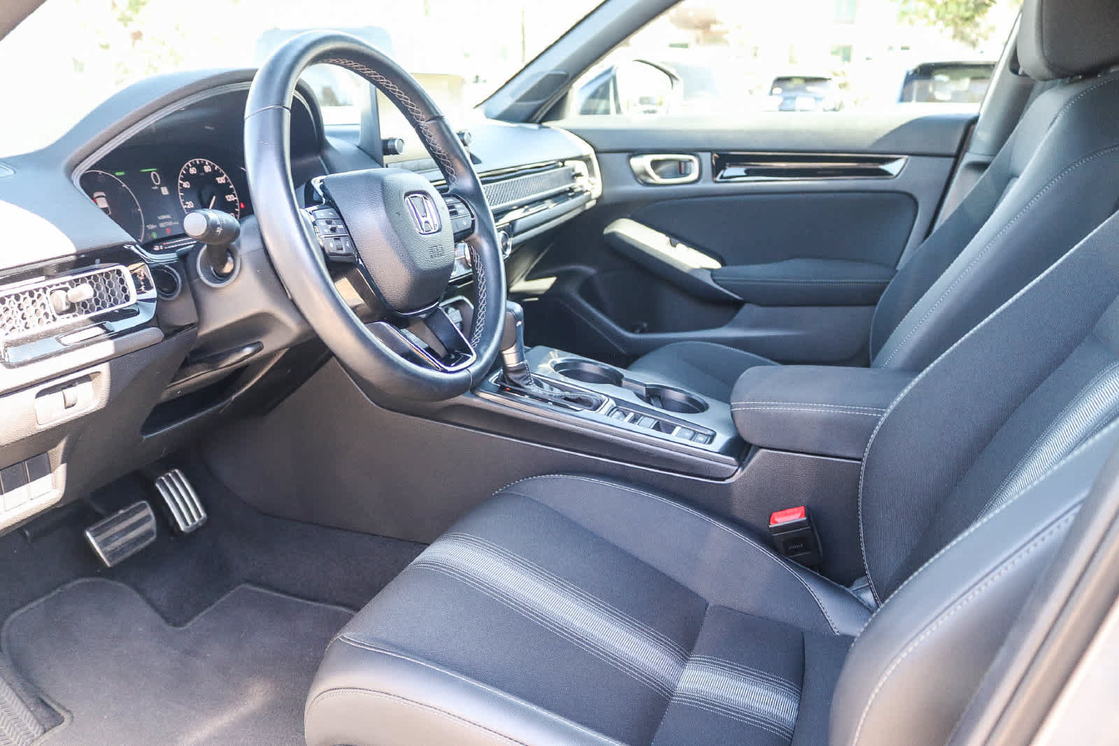 Used 2025 Honda Civic Sport image 18