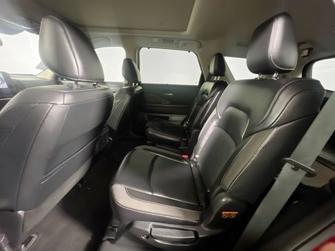 Used 2022 Nissan Pathfinder SL w/ SL Premium Package image 29