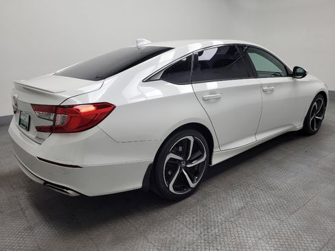 Used 2020 Honda Accord Sport image 10
