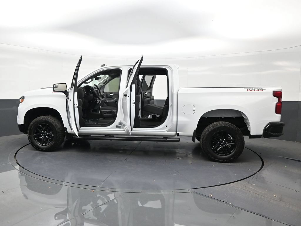 Used 2024 Chevrolet Silverado 1500 Custom Trail Boss AWD/4WD image 30