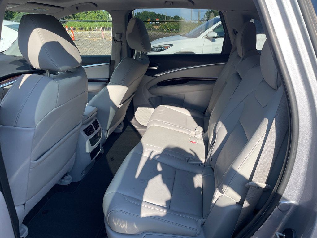 Used 2016 Acura MDX FWD image 17