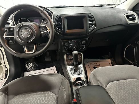 Used 2021 Jeep Compass Sport AWD/4WD image 11