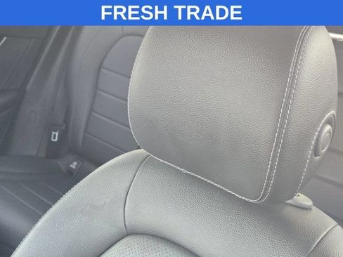Used 2021 Mercedes-Benz GLC 300 4MATIC image 14