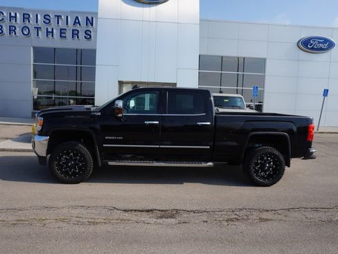 Used 2018 GMC Sierra 2500 SLT w/ Duramax Plus Package AWD/4WD image 1