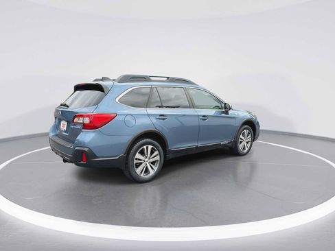 Used 2018 Subaru Outback 2.5i Limited w/ 50th Anniversary Edition AWD/4WD image 8