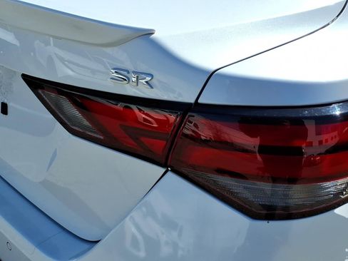 Used 2023 Nissan Sentra SR w/ SR Premium Package image 5