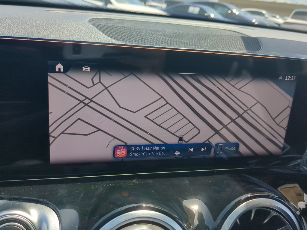 Used 2024 Mercedes-Benz GLB 250 4MATIC image 18
