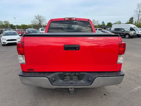 Used 2011 Toyota Tundra 4x4 CrewMax image 4