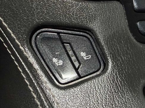 Used 2019 Chevrolet Tahoe LT RWD image 41