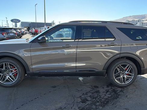 New 2026 Ford Explorer ST w/ Sun And Sound Package image 6