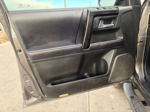 Used 2019 Toyota 4Runner TRD Off-Road Premium image 9